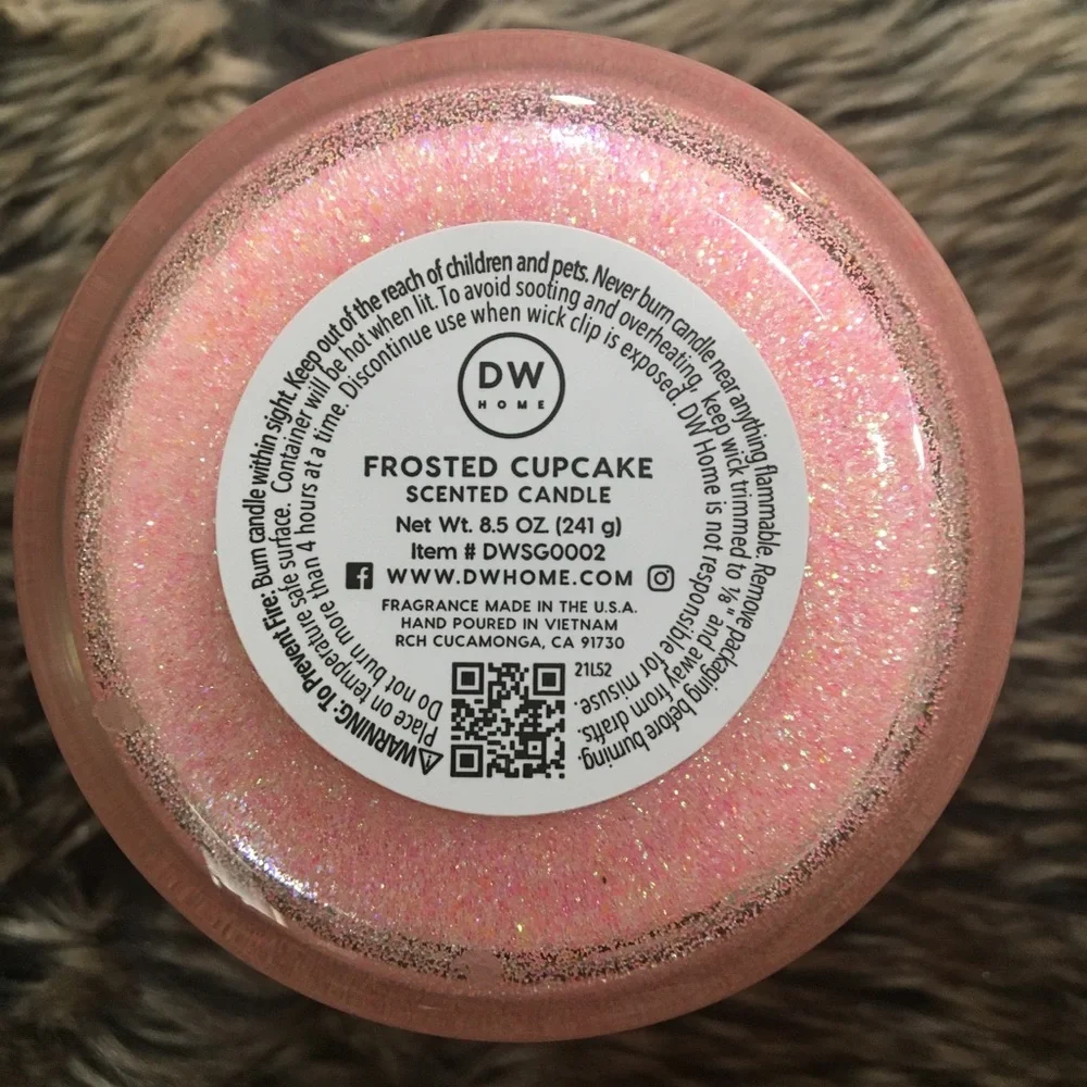 DW Home Sparkle Candle Bundle Frosted Cupcake & Brilliant Rainbow NWOT